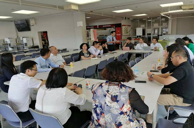 royal皇家88平台中央厨房人员与校园团餐联盟静冈大学营养食堂考察 royal皇家88平台中央厨房人员与校园团餐联盟静冈大学营养食堂考察