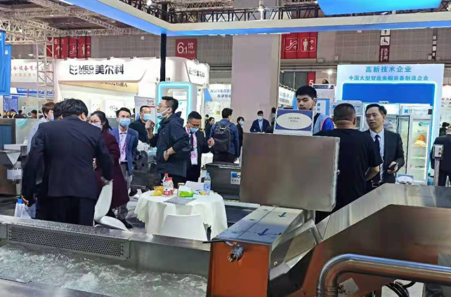 上海展会royal皇家88平台现场火爆图一 上海展会royal皇家88平台现场火爆图一